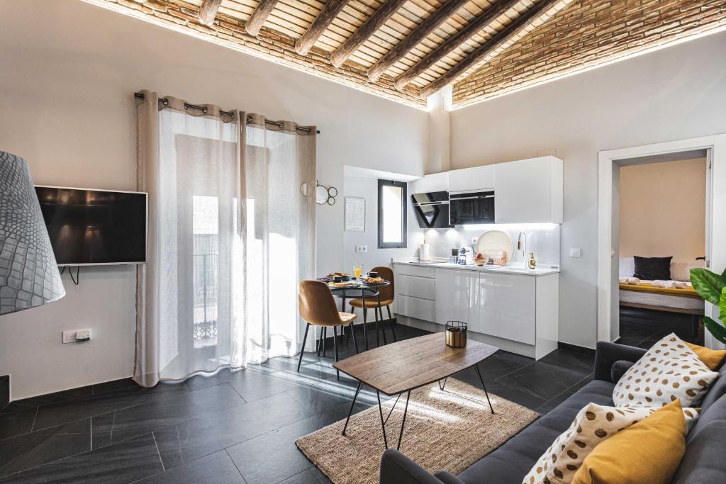 Apartamentos Cáceres Central Suites - 12