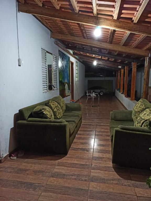  Casa com piscina rota da Canastra
