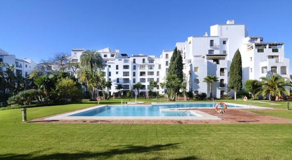 Jardines del Puerto Apartment - EaW Homes, Marbella, Spain ...