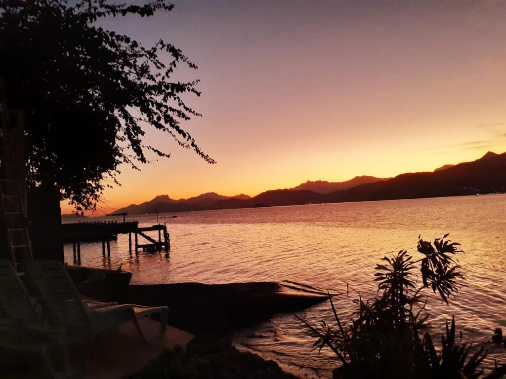  Casa em ilha paradisíaca com praia na varanda