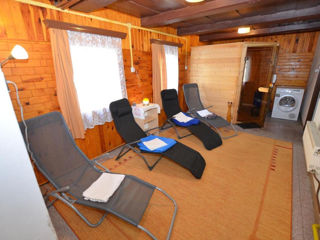Posezení v ubytování Vacation House Featuring Sauna