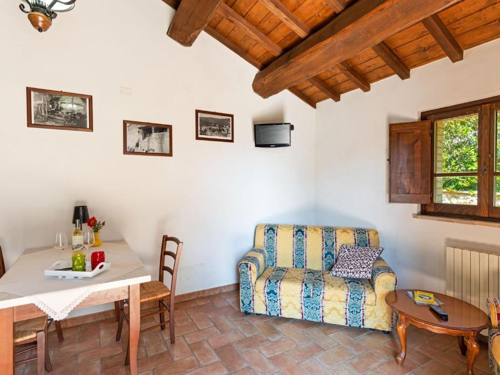 Część wypoczynkowa w obiekcie Holiday Home in Umbria with Pool and Views