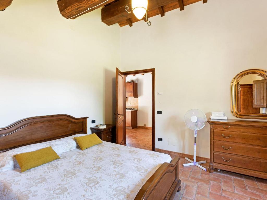 Łóżko lub łóżka w pokoju w obiekcie Holiday Home in Umbria with Pool and Views