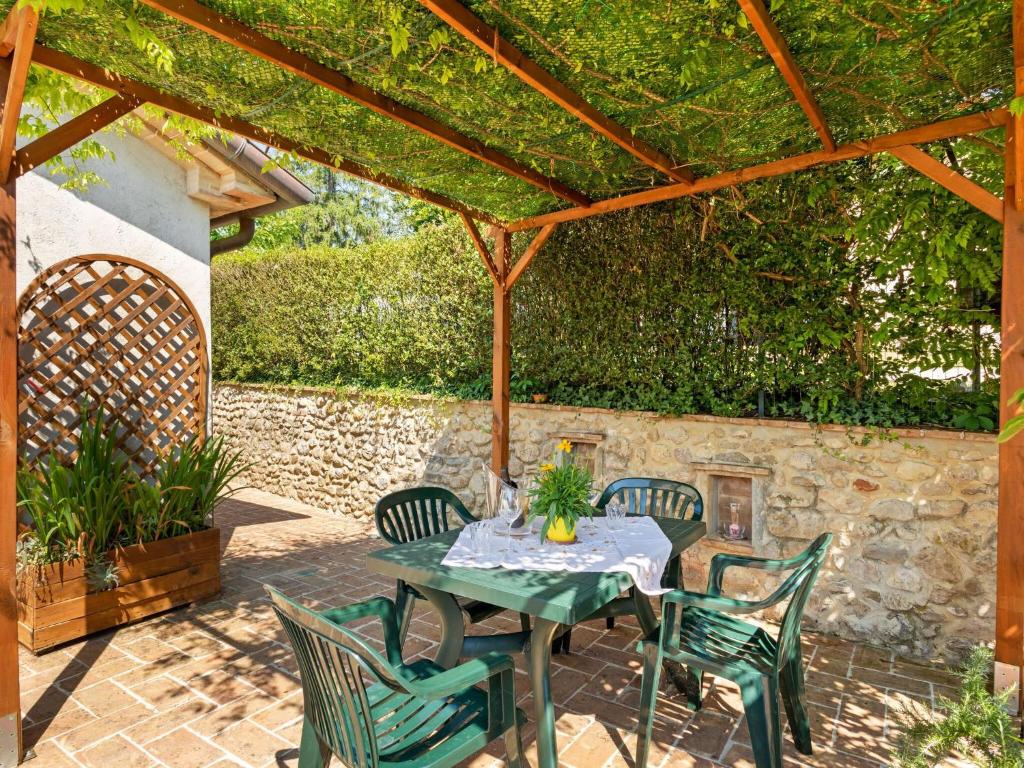 Ogród w obiekcie Holiday Home in Umbria with Pool and Views