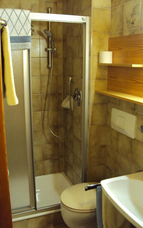 Kúpeľňa v ubytovaní Haus Alpenfriede