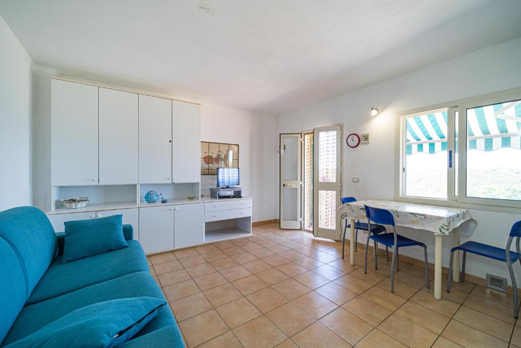 Kuchnia lub aneks kuchenny w obiekcie Appartamenti Vista Mare - Goelba