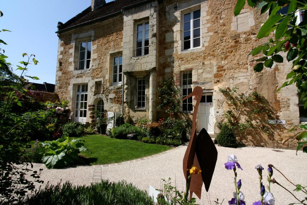 Zahrada ubytování Logis - Hôtel & Restaurant du Tribunal
