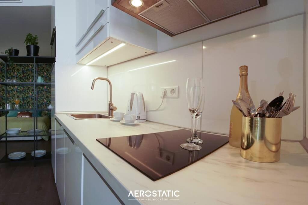 Kuchyňa alebo kuchynka v ubytovaní Juan de Padilla Premium by Nagoa Homes