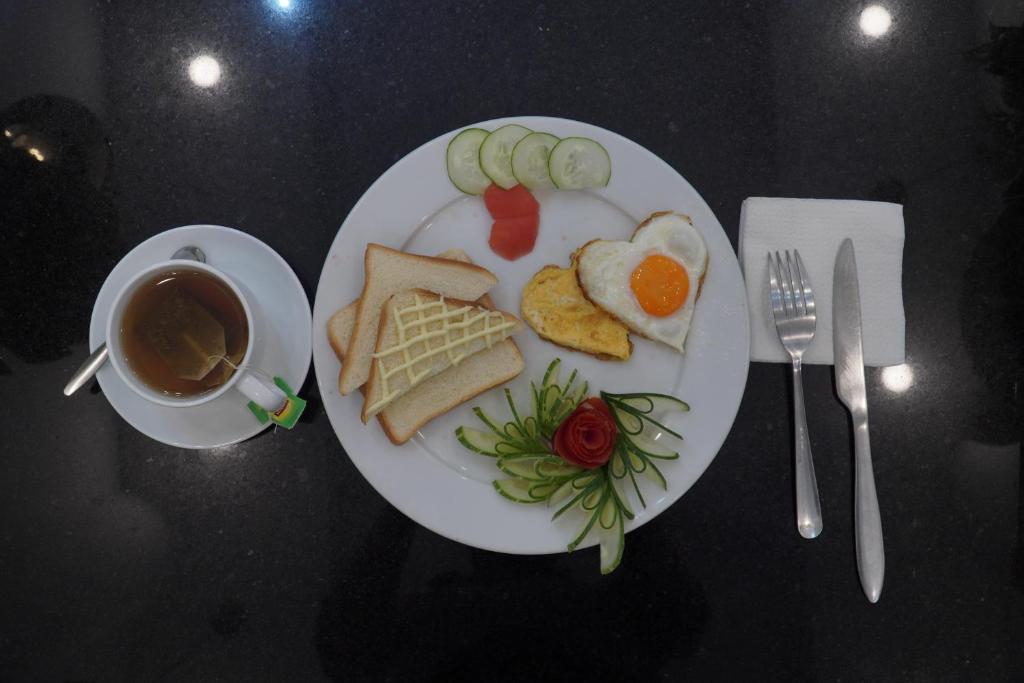 Jídlo v hostelu nebo okolí