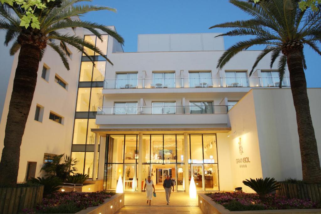 Hotel Gran Sol, Cala Bona – Updated 2022 Prices