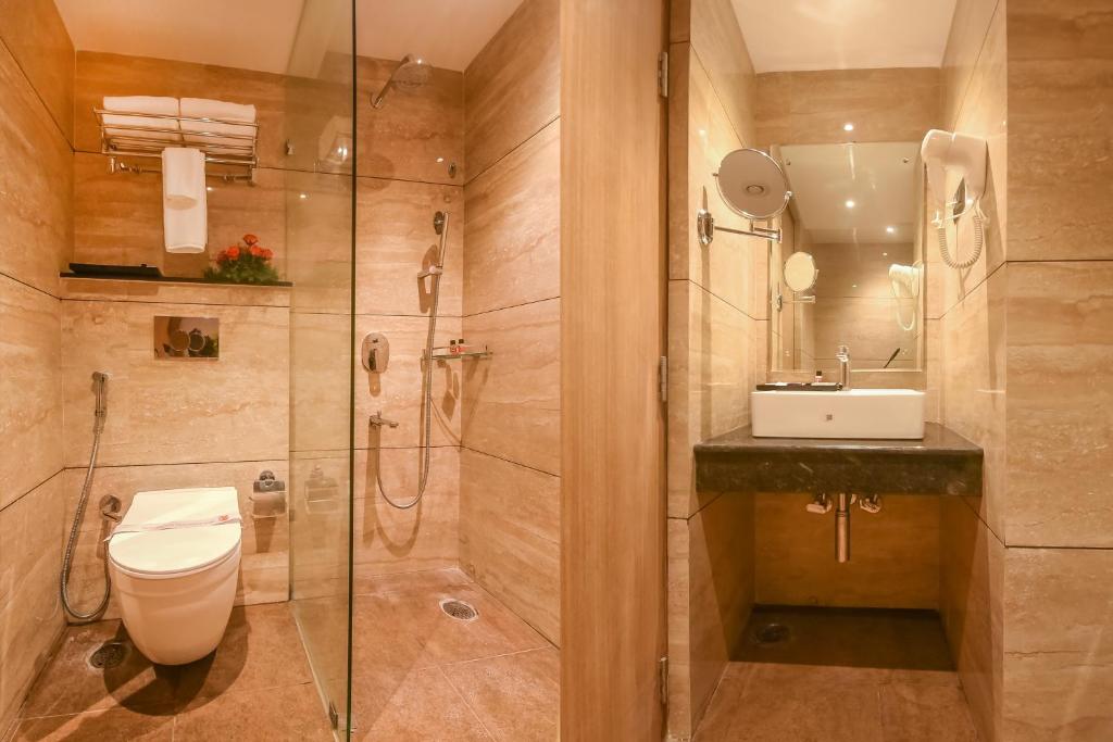 Koupelna v ubytování Emerald Clarks Inn Suites