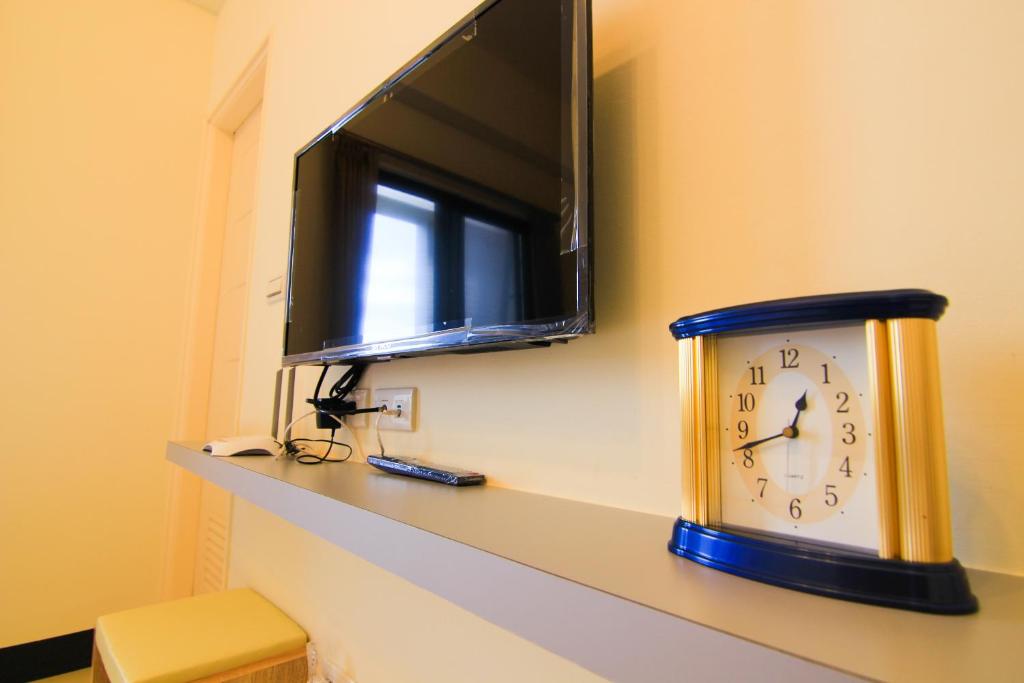 TV a/nebo společenská místnost v ubytování 波莉士的家民宿