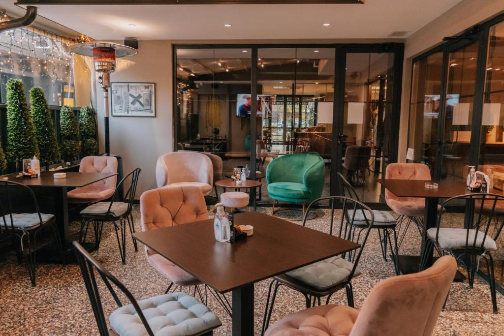 Posezení v ubytování Hotel Alexandar II
