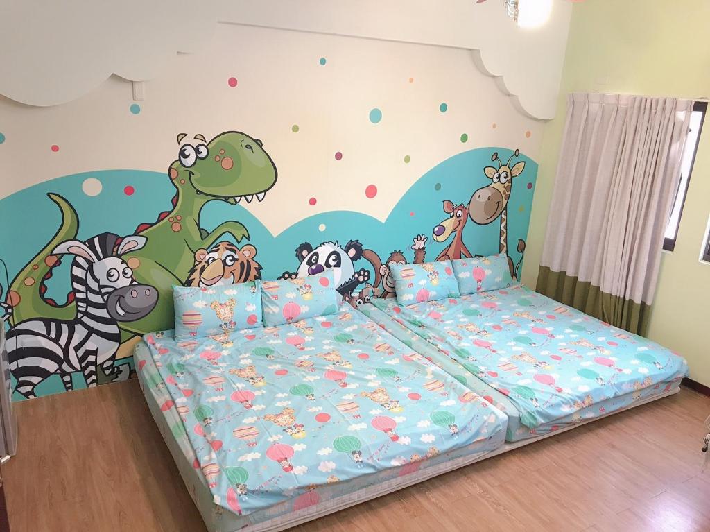 Katil atau katil-katil dalam bilik di Funny Eggs Guest House