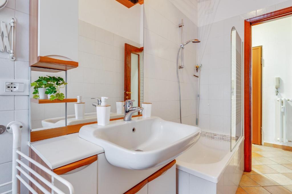 Kúpeľňa v ubytovaní Darsena & Navigli Cosy Flat