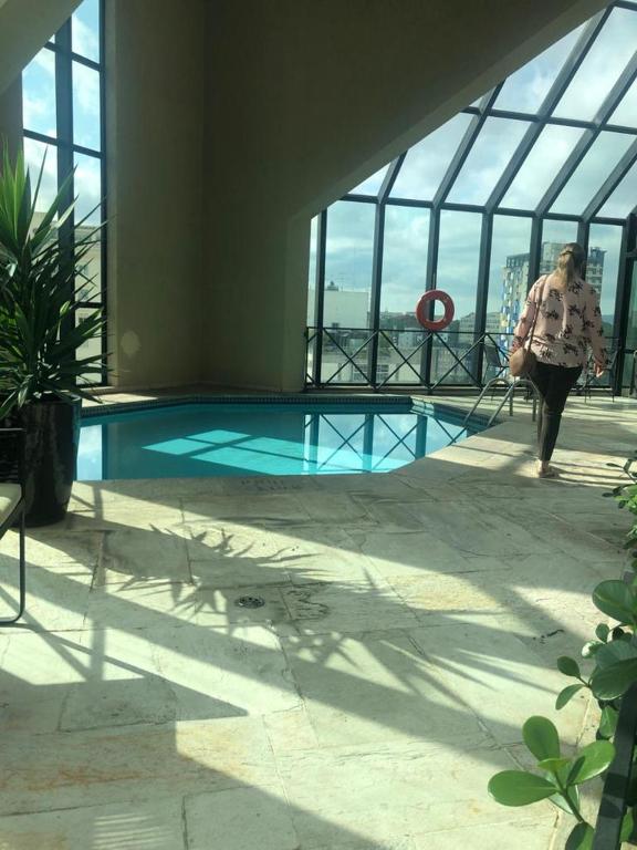  Lindo Flat à quinze metros da Oscar Freire - São Paulo