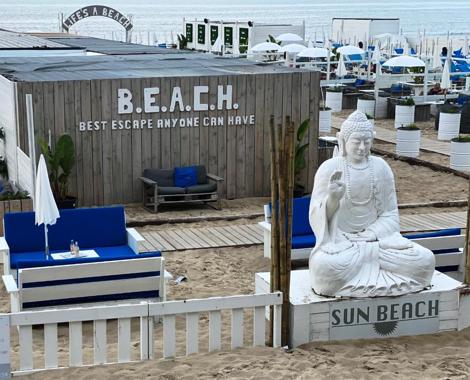 Playa de o cerca de este apartamento