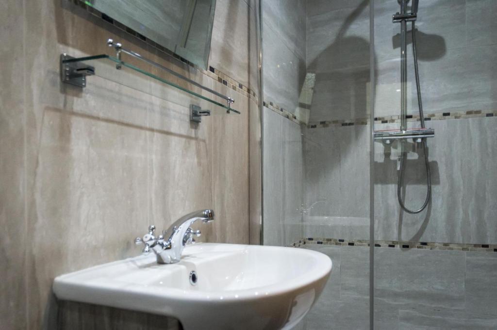 Koupelna v ubytování Orchard Cottage - Luxurious Barn Conversion - Beavers Hill