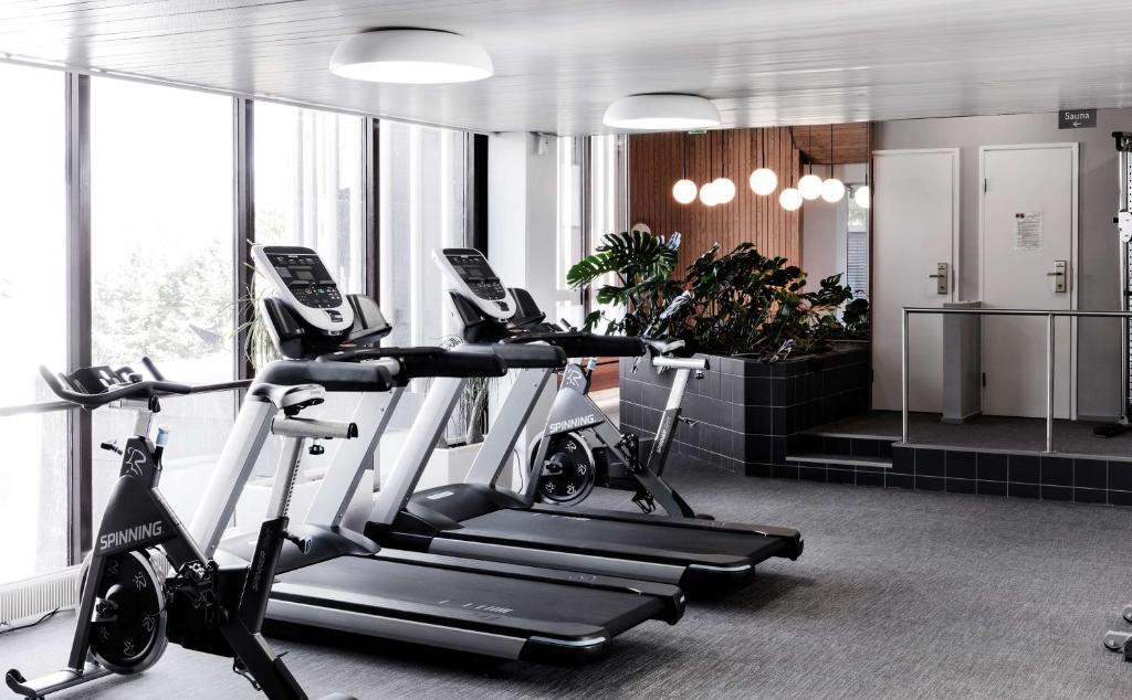 Fitness centrum a/nebo fitness zařízení v ubytování Radisson Blu Hotel Espoo