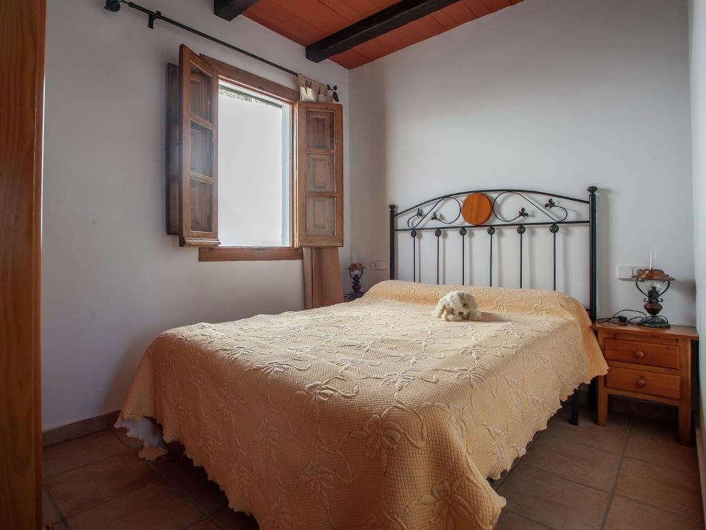Postel nebo postele na pokoji v ubytování Belvilla by OYO Casa Villa Campito