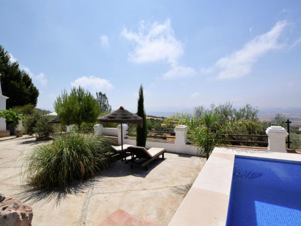 Bazén v ubytování Nice Holiday home in Andalusia with pool nebo v jeho okolí