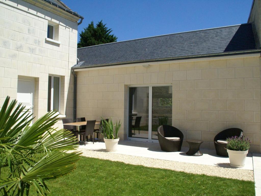 Gallery image of Luxury holiday home with lawn in Beaumont-en-Véron