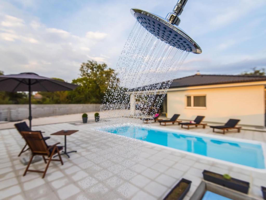 Fotografie z fotogalerie ubytování Beautiful villa with private swimming pool v destinaci Briševo