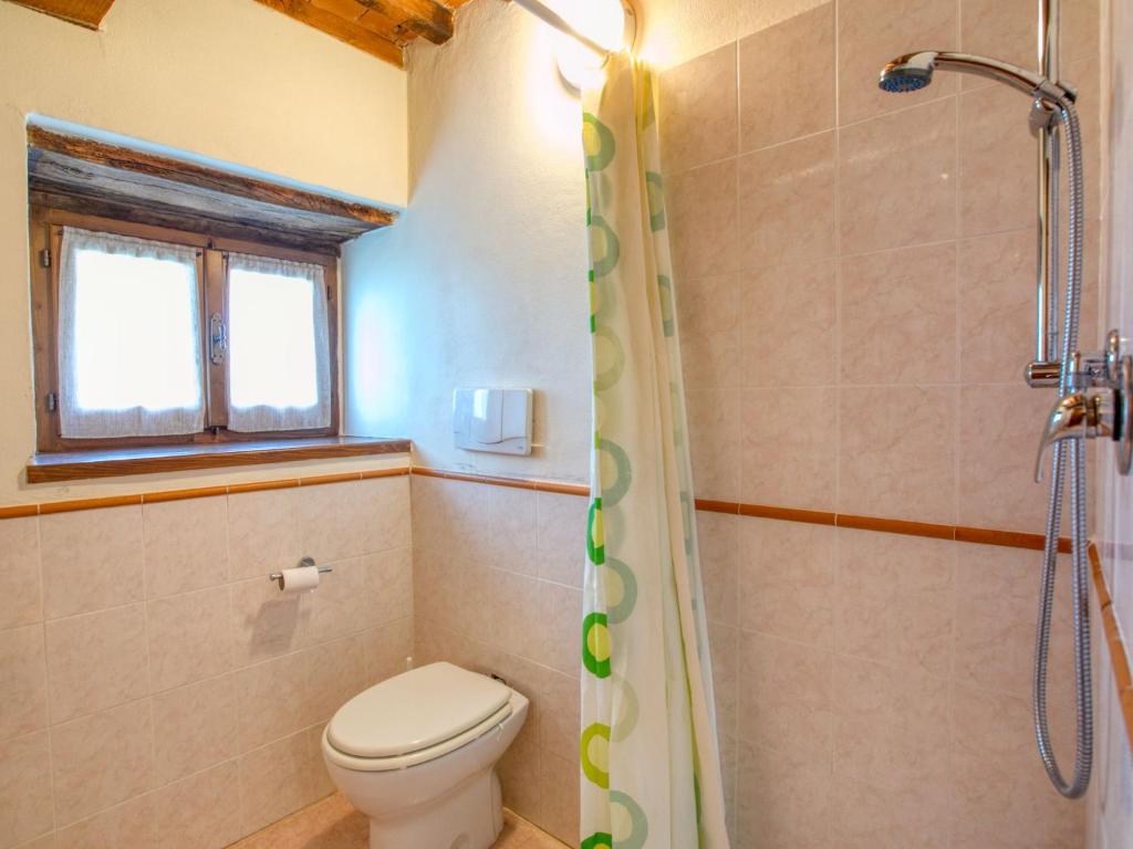 A bathroom at Apartment with swimming pool