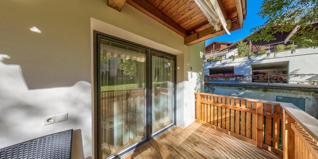 Bazén v ubytování Apartments Hubertus bei Meran nebo v jeho okolí