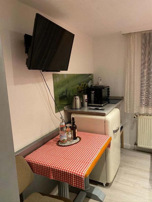 Hotel Waldhorn - Habitación Individual Con Baño Privado
