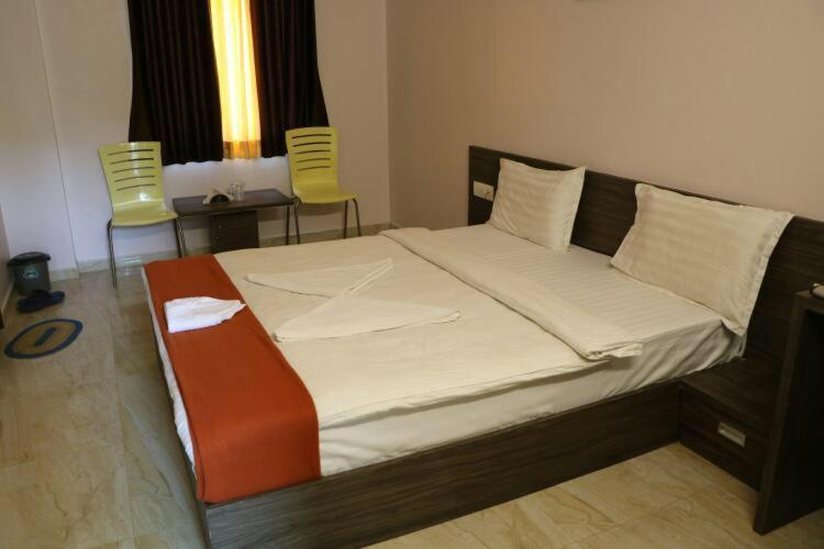 Postel nebo postele na pokoji v ubytování Hotel Gir Scintilla