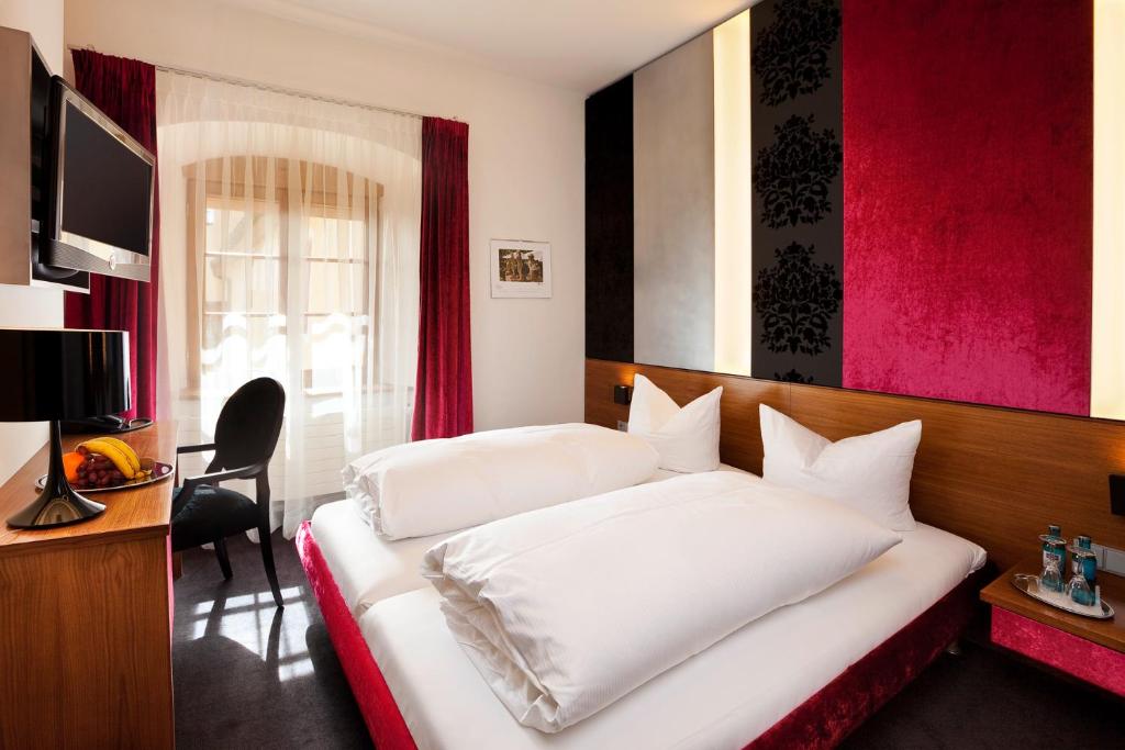 Schloss zu Hopferau - 1