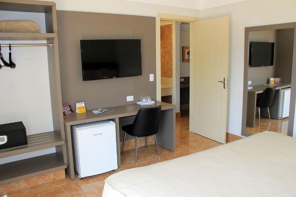  Império Romano Apto Duplo Suítes Sala e Quarto