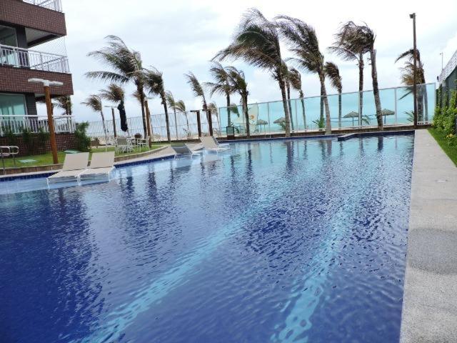 Apartamento de 02 Quartos Pé na Areia Vista Mar no Beach Way