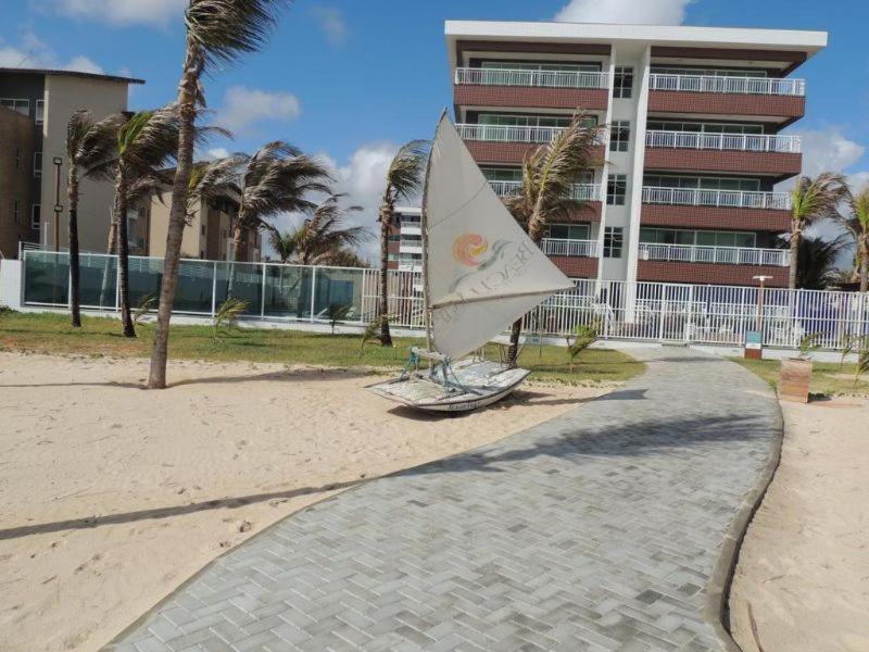  Apartamento de 02 Quartos Pé na Areia Vista Mar no Beach Way
