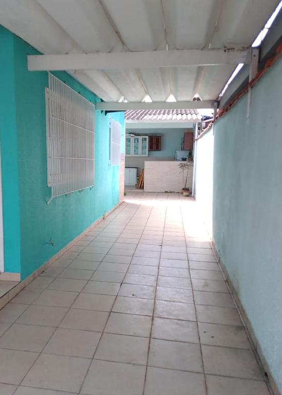  Quarto com wifi a 4 min a pé da praia em Bertioga