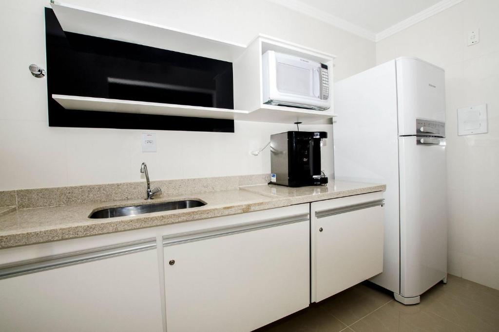  Império Romano Apto Duplo Suítes Sala e Quarto