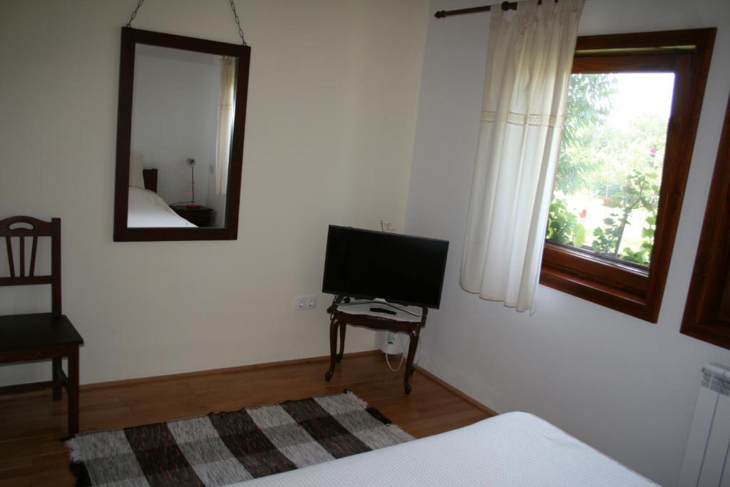 Albinuta Guesthouse - Camera Doppia Con Bagno Privato