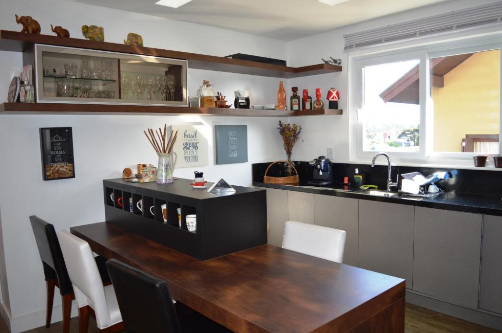  Rosa Apartamentos Van Gogh Centro Gramado