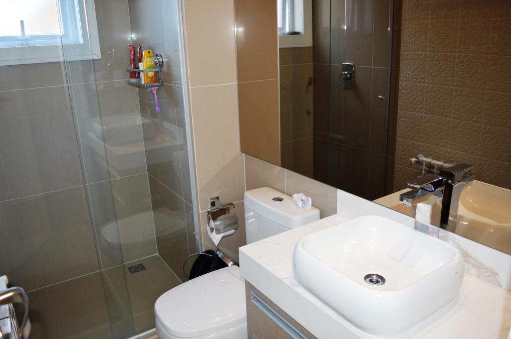  Rosa Apartamentos Van Gogh Centro Gramado