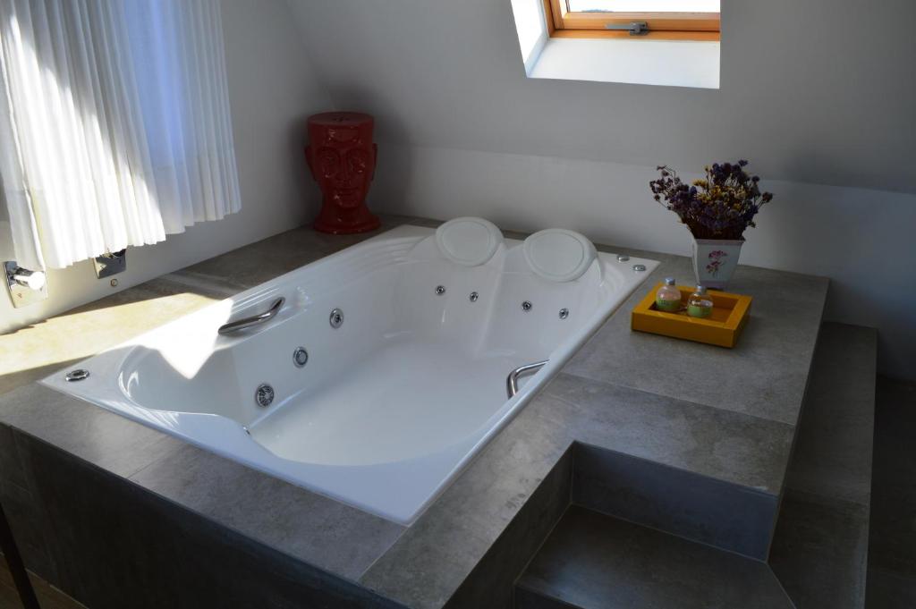  Rosa Apartamentos Van Gogh Centro Gramado