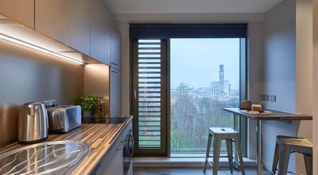 Stylish Studios, SOUTHAMPTON - SK