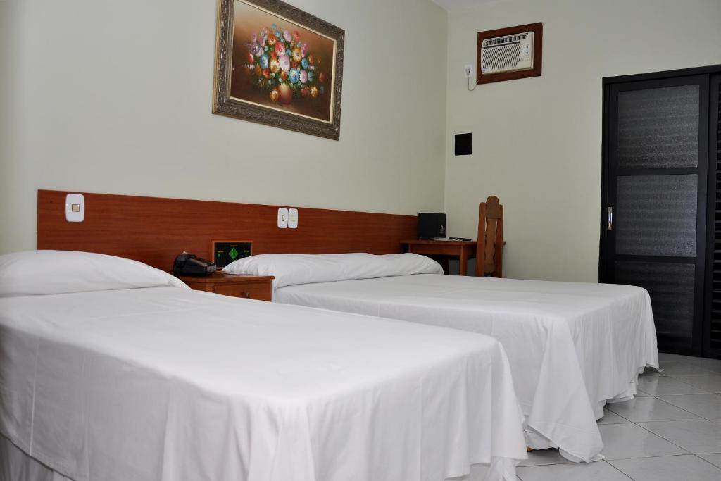  Hotel Carolina Plaza