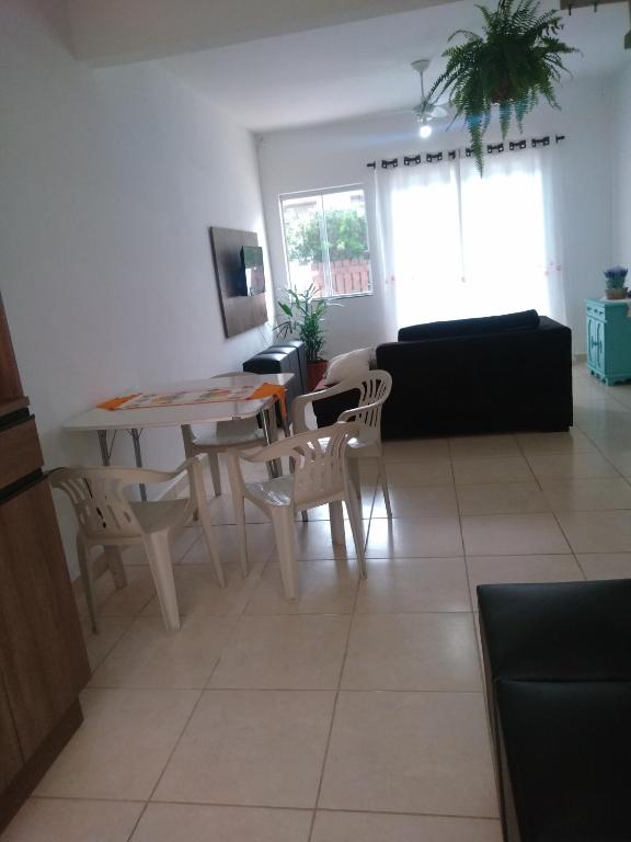  Casa em condominio