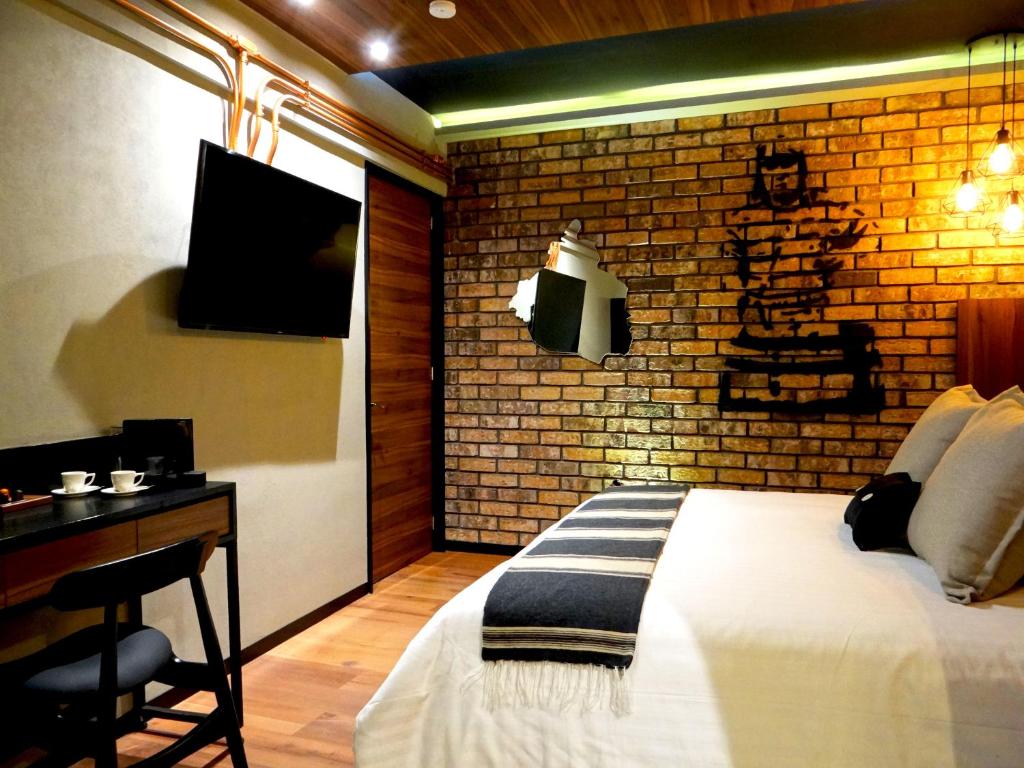 Cadillac Hotel Boutique