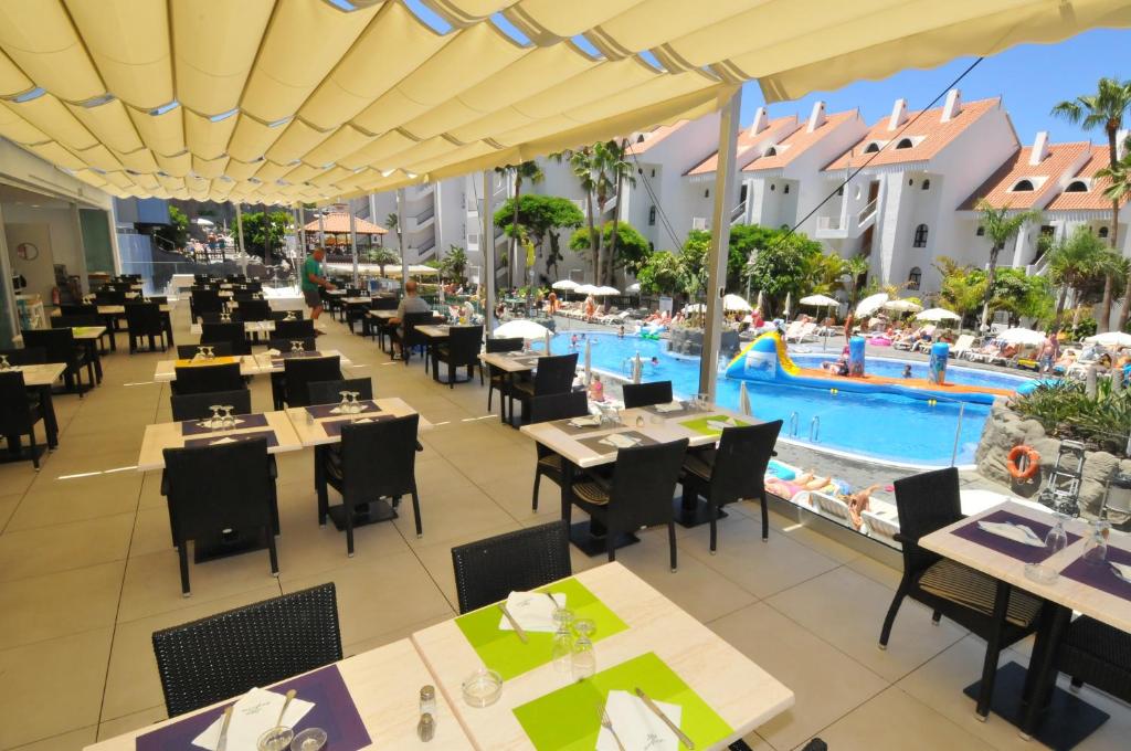 Bazén v ubytování Paradise Park Fun Lifestyle Hotel nebo v jeho okolí