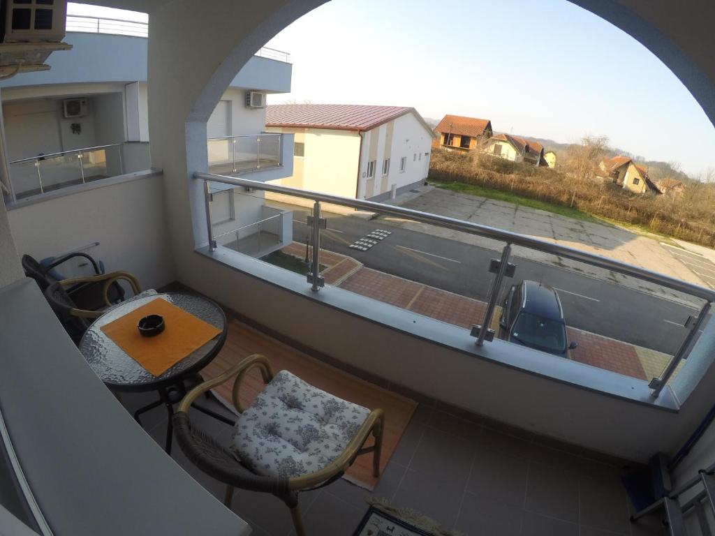 Kristal - Studio Con Balcone