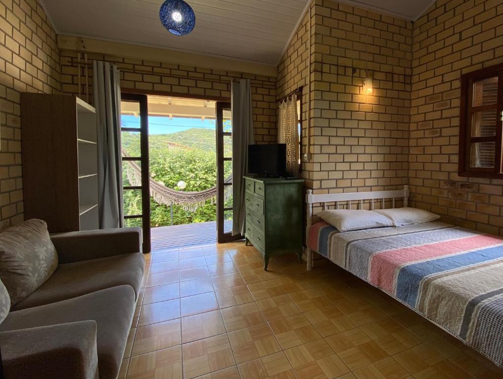  Casas na Praia do Rosa - Vivendas da Rua Augusta