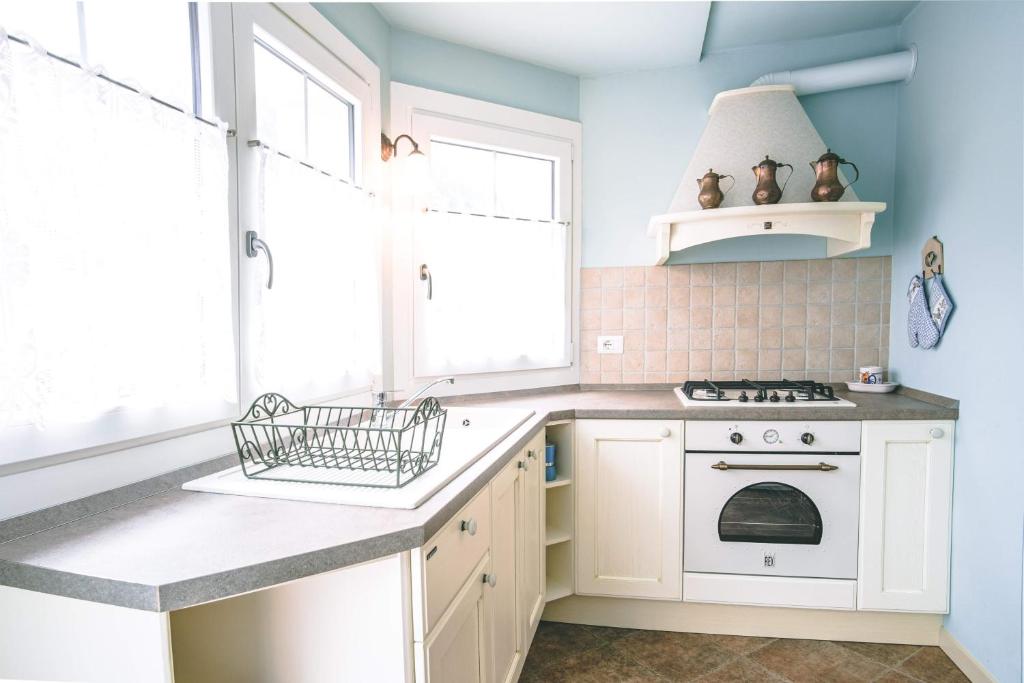 Kuchyň nebo kuchyňský kout v ubytování B&B Casa Dolce Casa