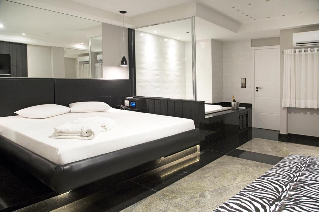  BAMBINA HOTEL - Adults Only